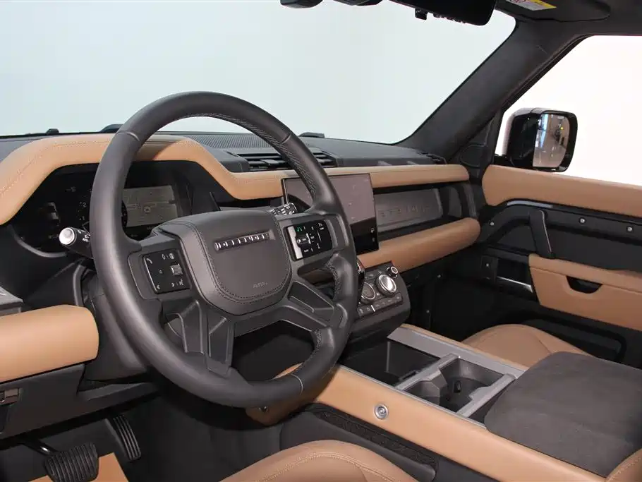 Land Rover guard