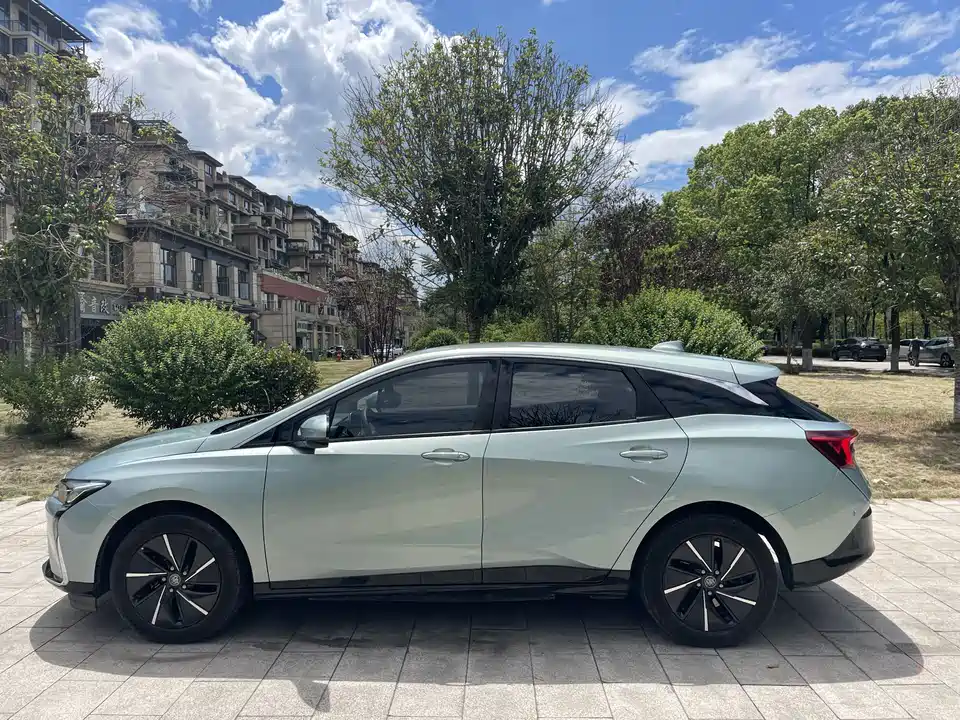 Buick Slightly blue 6