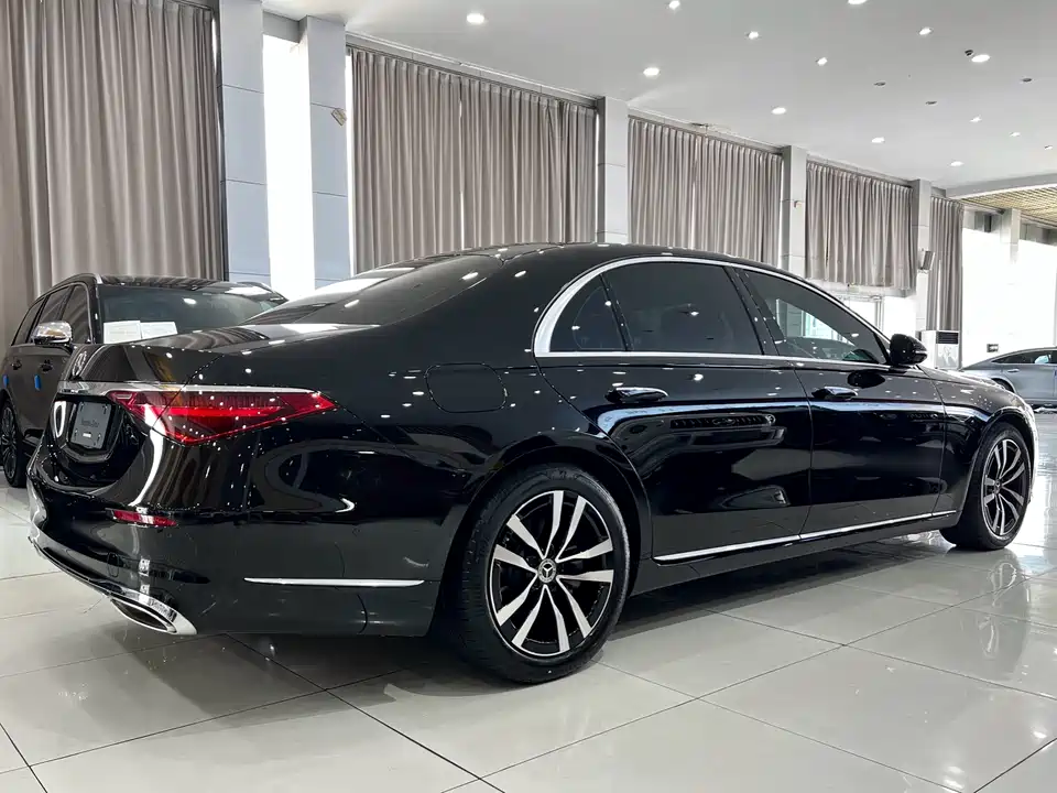 Mercedes-Benz S-class Mercedes-Benz S-class