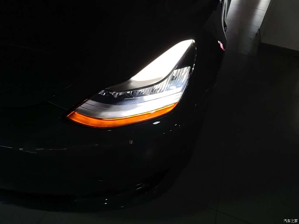 Tesla Model 3, 2020 24