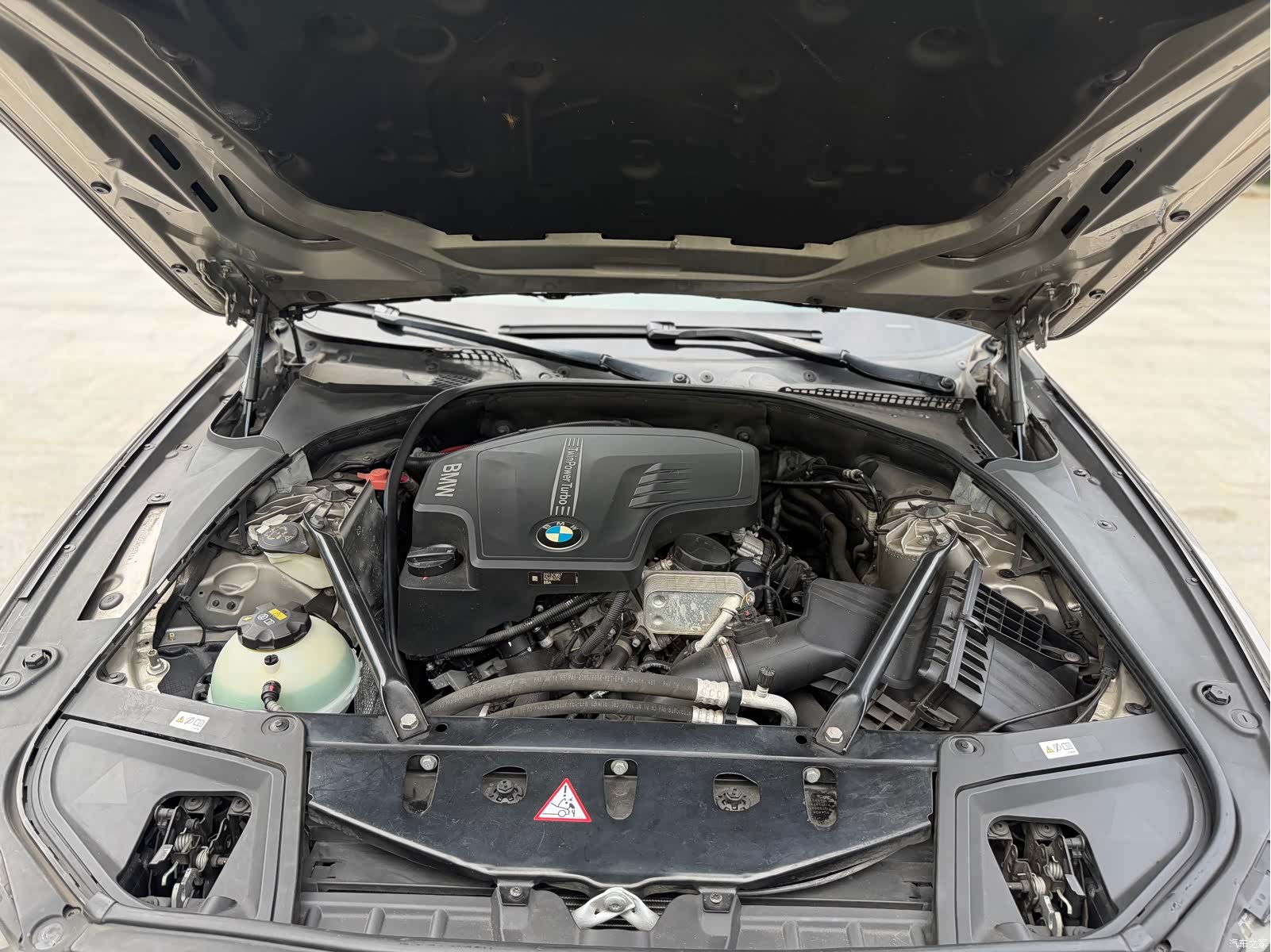 BMW 5 Series, 2016 14