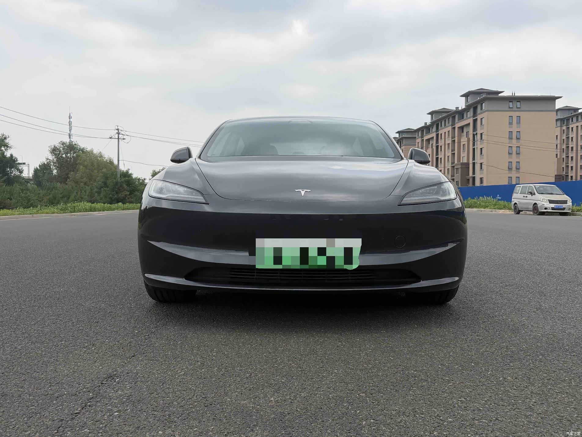 Tesla Model 3, 2025 2