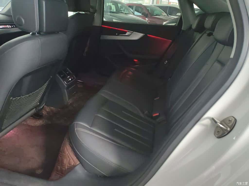 Audi A4L, 2020 13