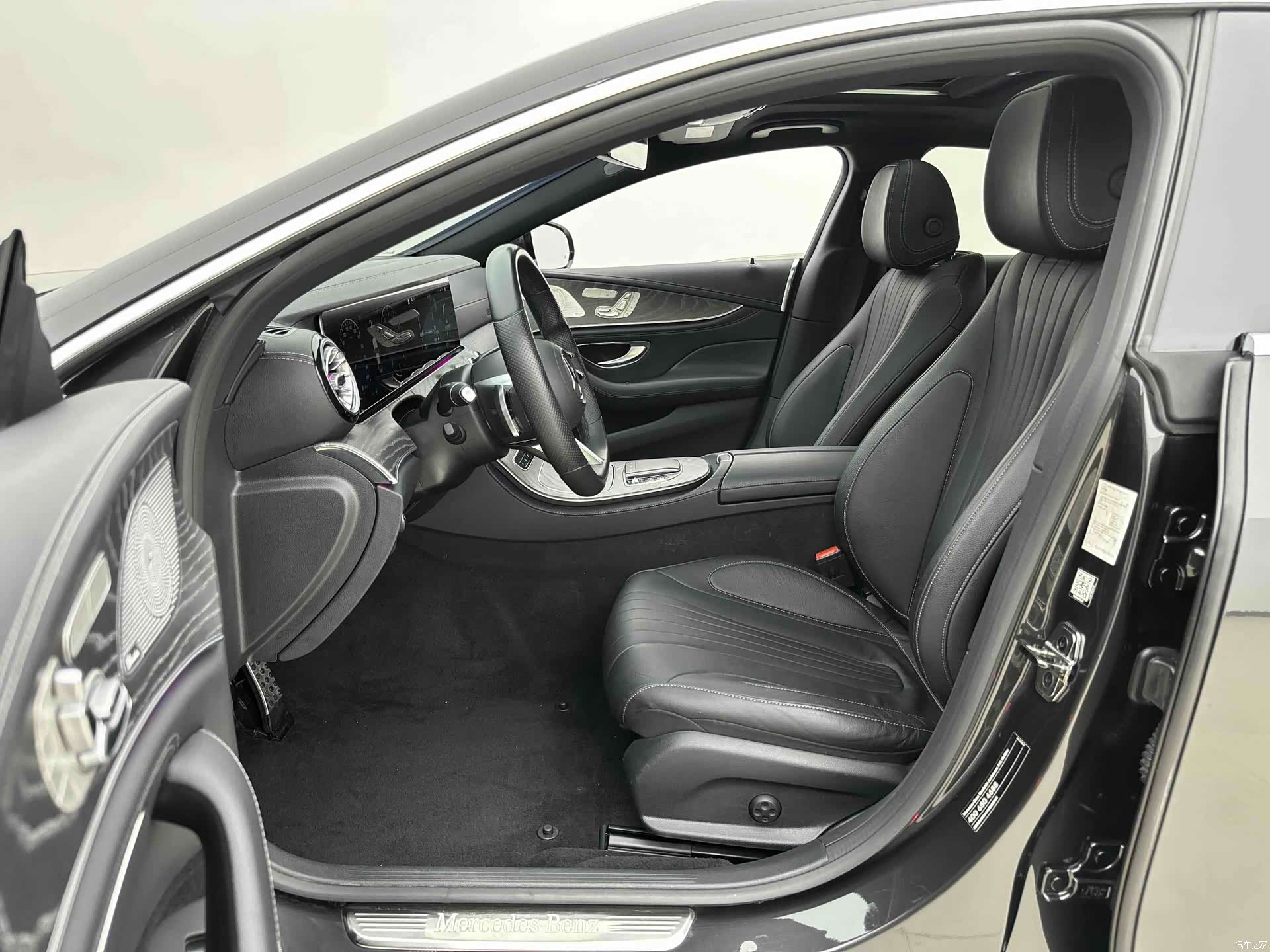 Mercedes-Benz CLS, 2022 4