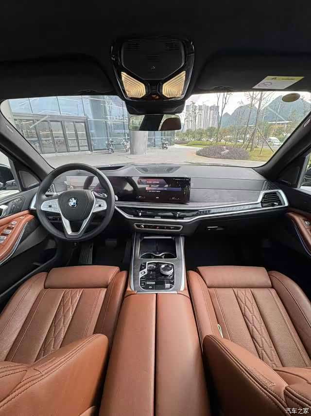 BMW X7, 2025 13