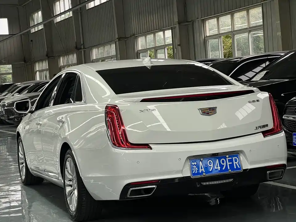 Cadillac XTS