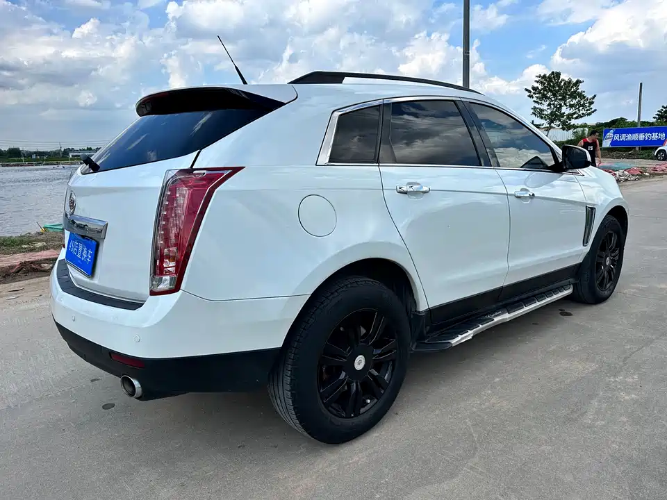 Cadillac SRX