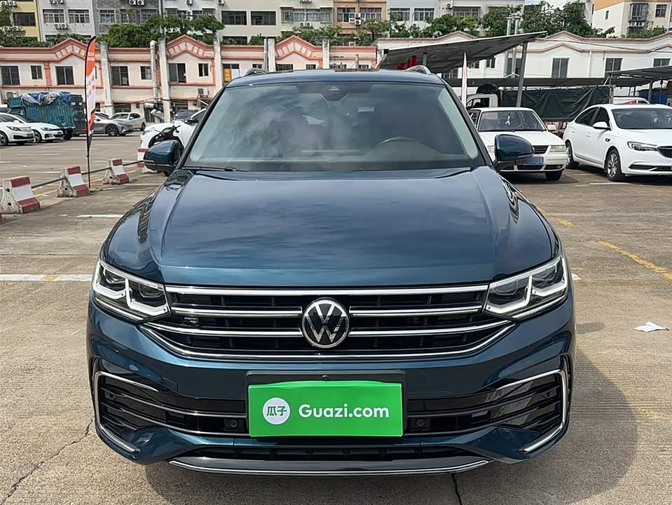 Volkswagen Tiguan L