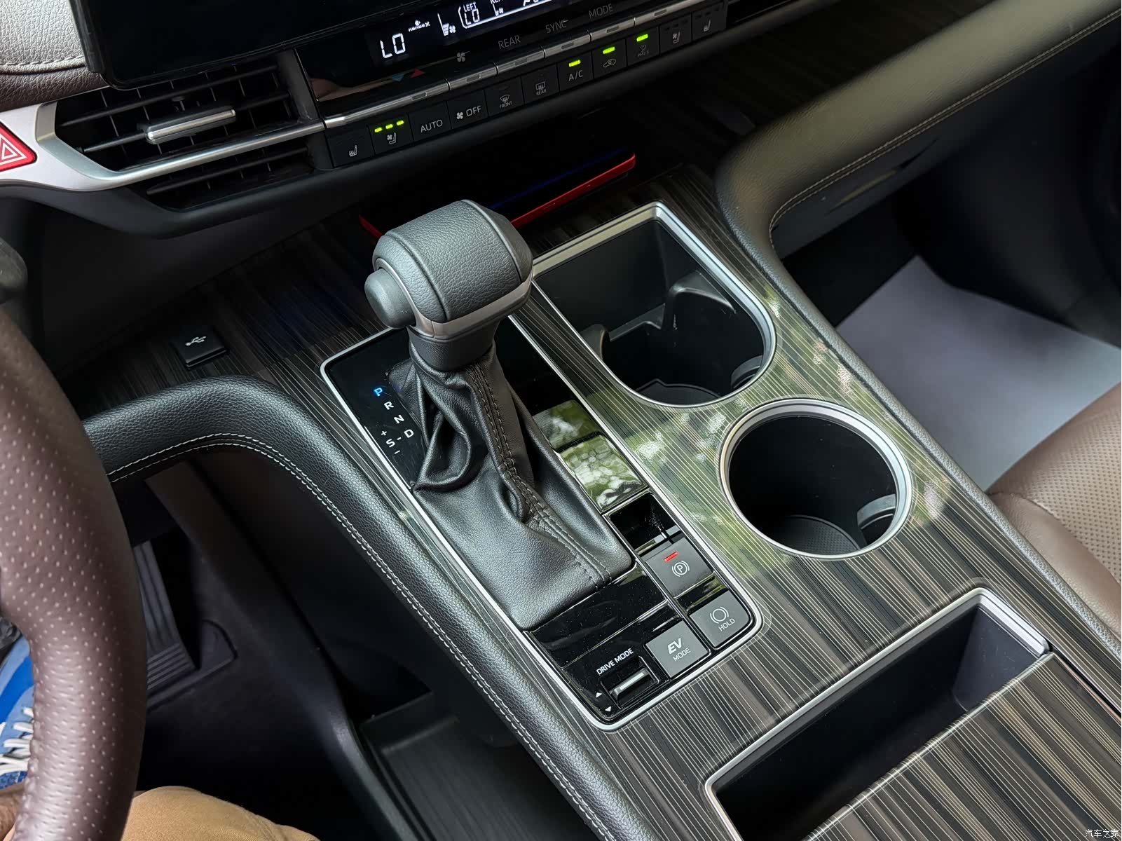 Toyota Sienna, 2023 13