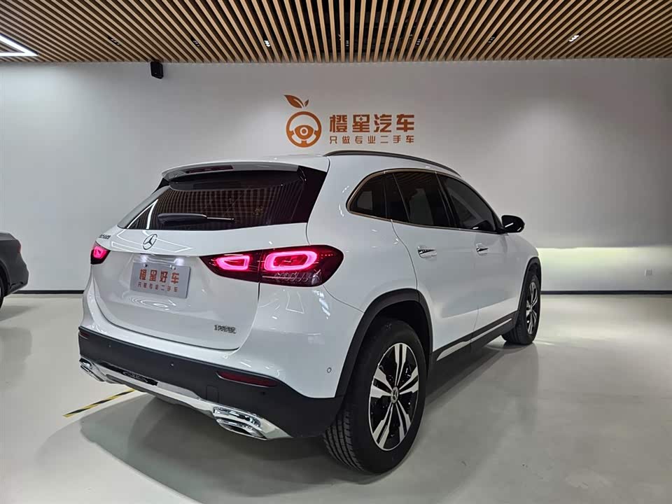 Mercedes-Benz GLA