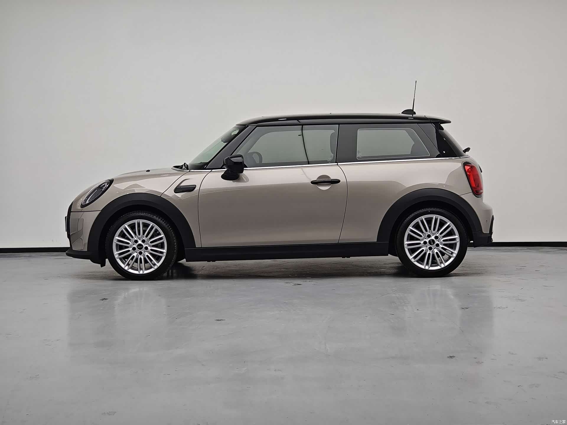 Mini Cooper, 2022 12