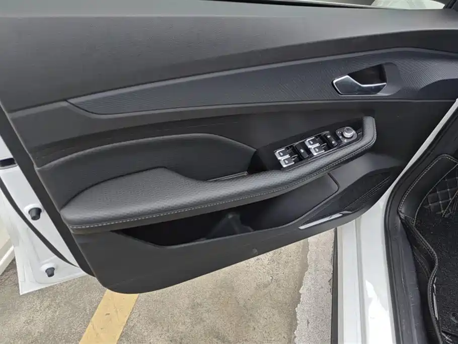 Geely Binrui