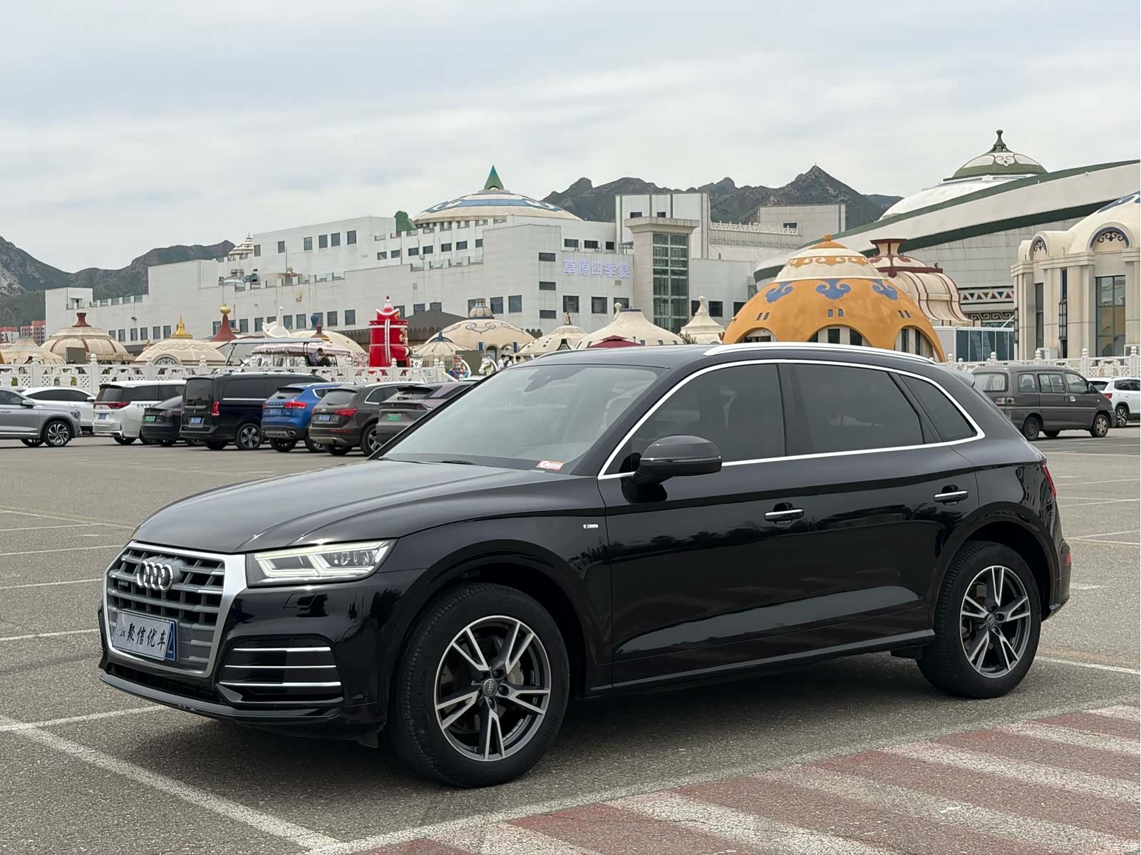 Audi Q5L, 2019 3