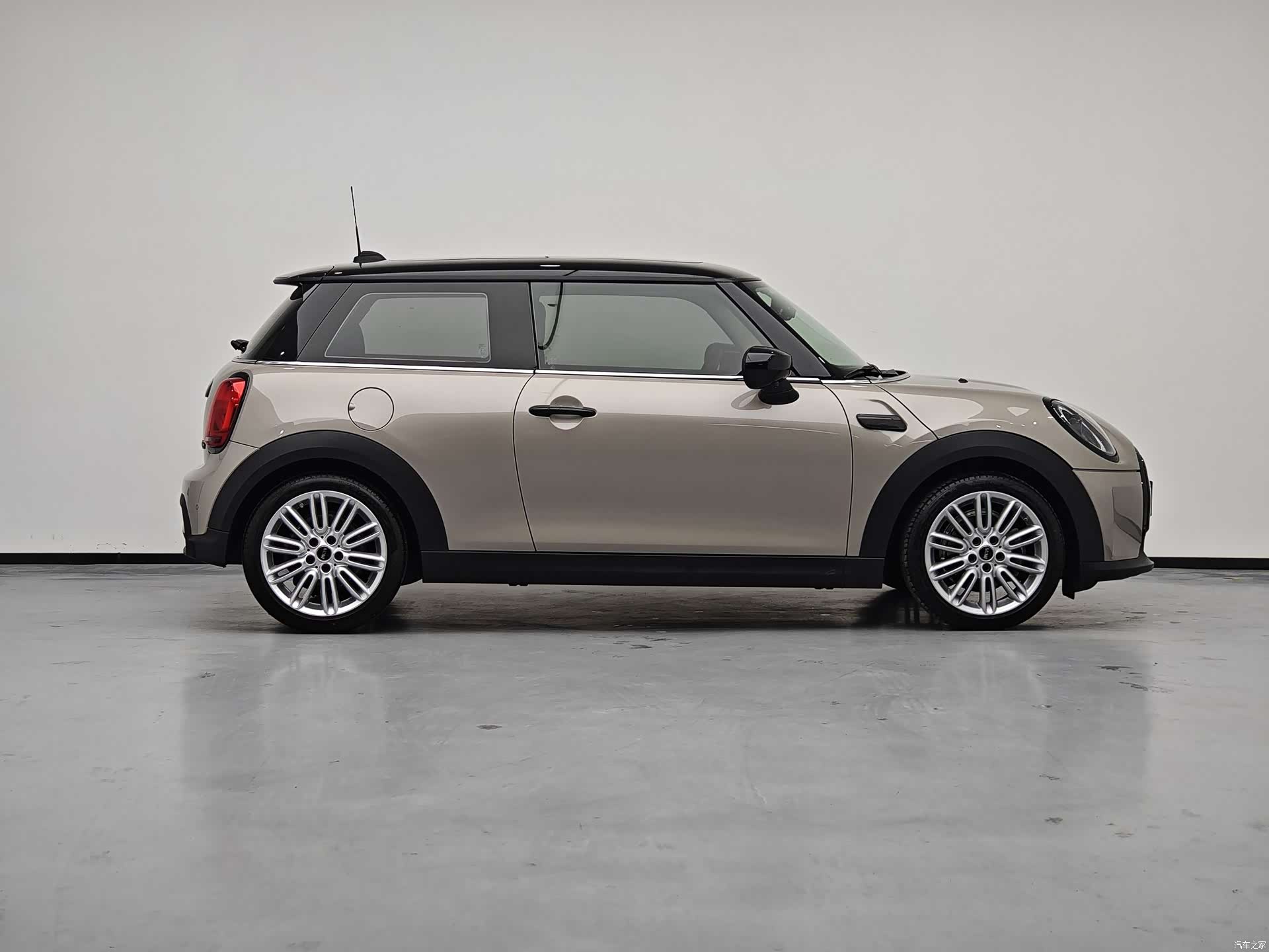 Mini Cooper, 2022 13