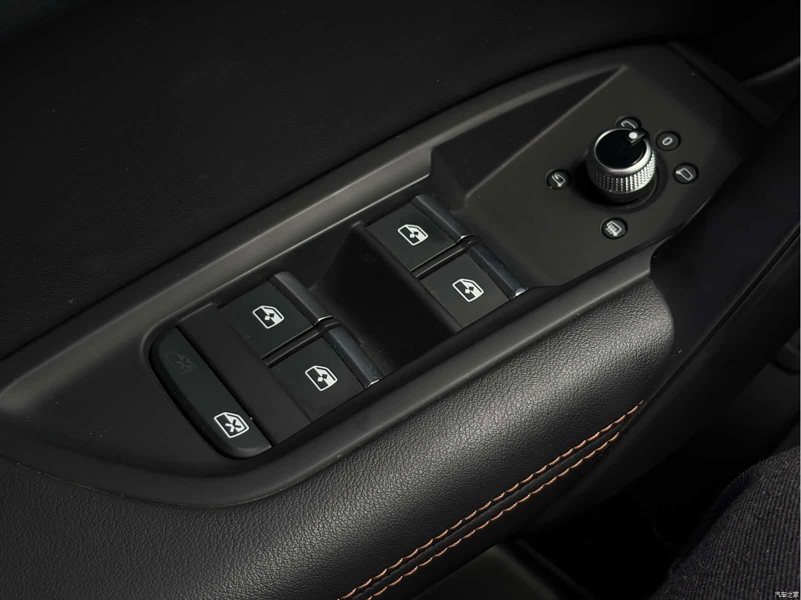 Audi Q5L, 2019 18
