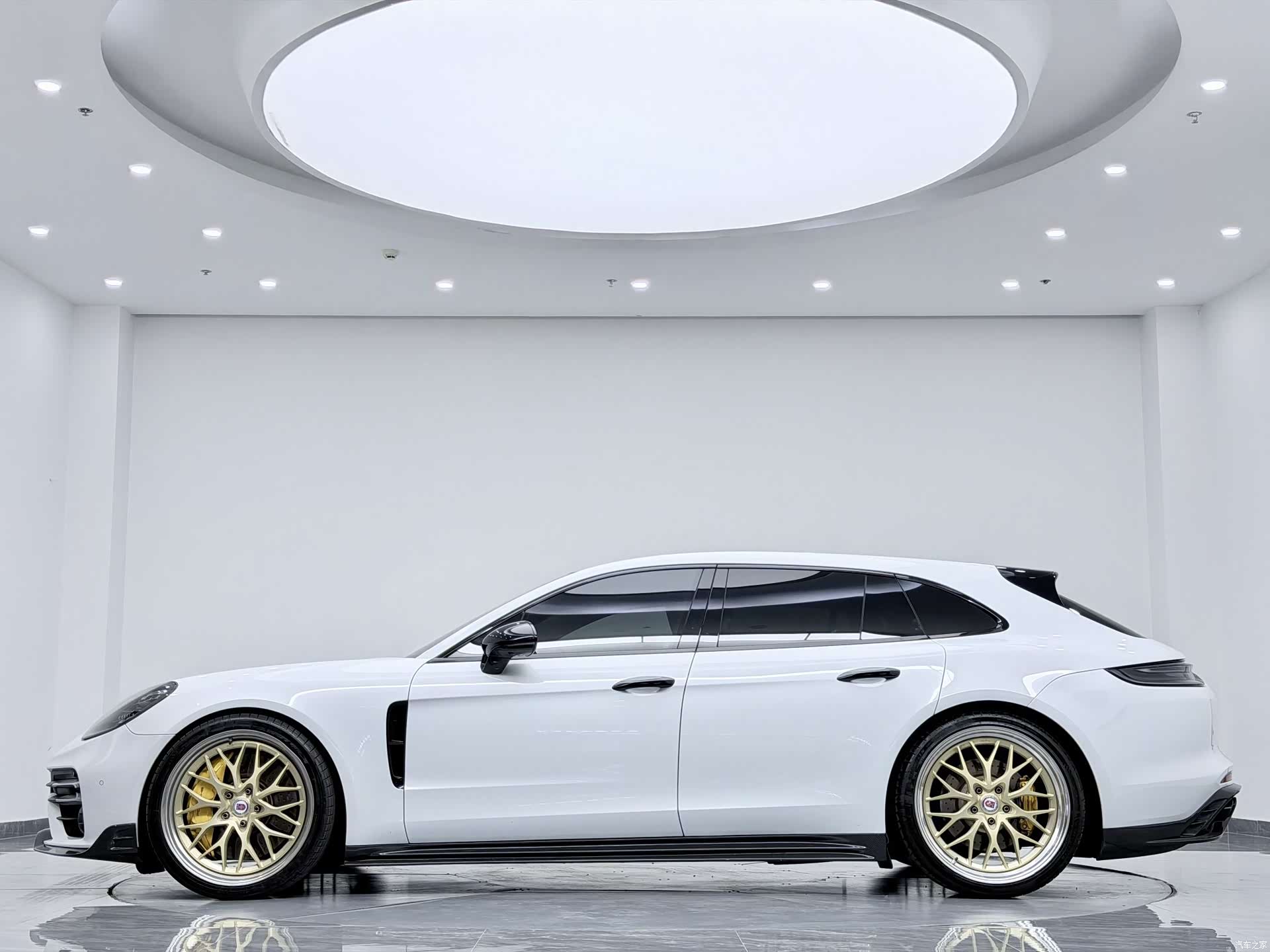 Porsche Panamera, 2022 7