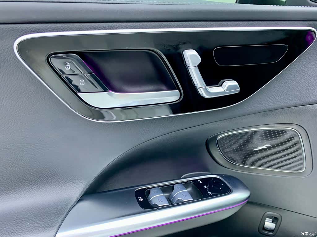 Mercedes-Benz C-Class, 2023 26