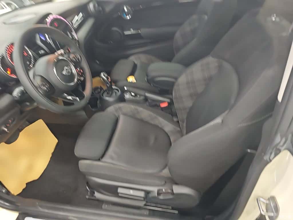 Mini Cooper, 2018 15