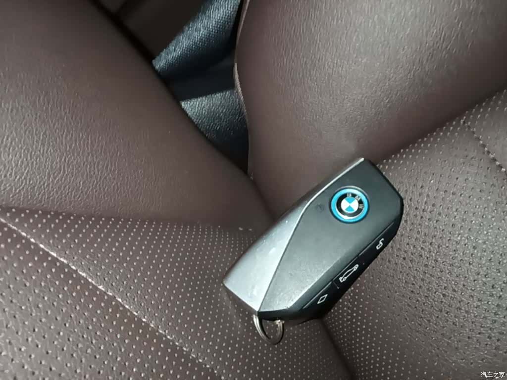 BMW iX, 2022 9