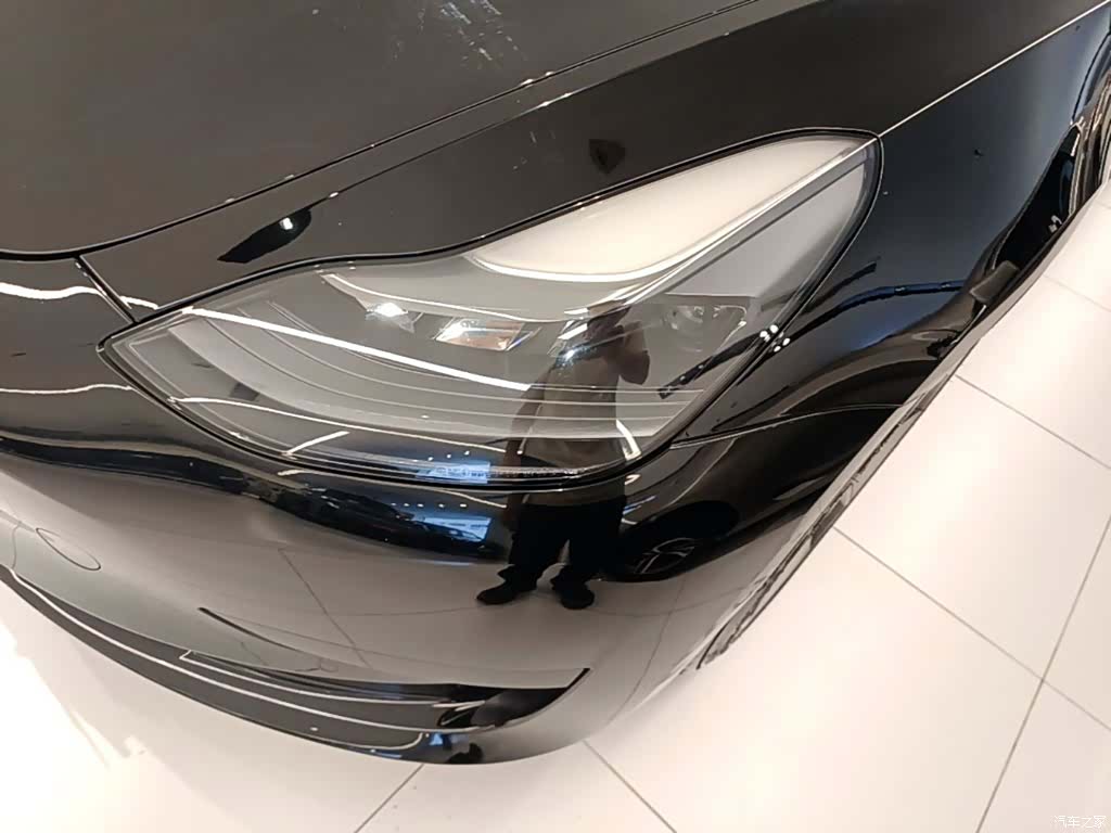 Tesla Model 3, 2021 24