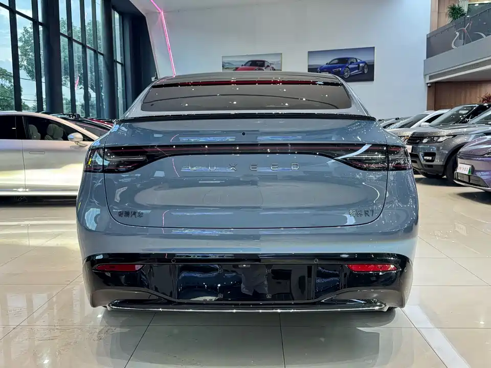 Luxeed R7