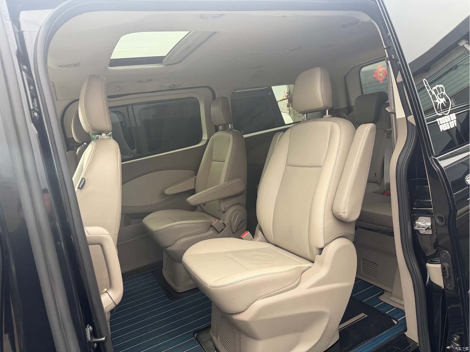 Ford Tourneo, 2018 8
