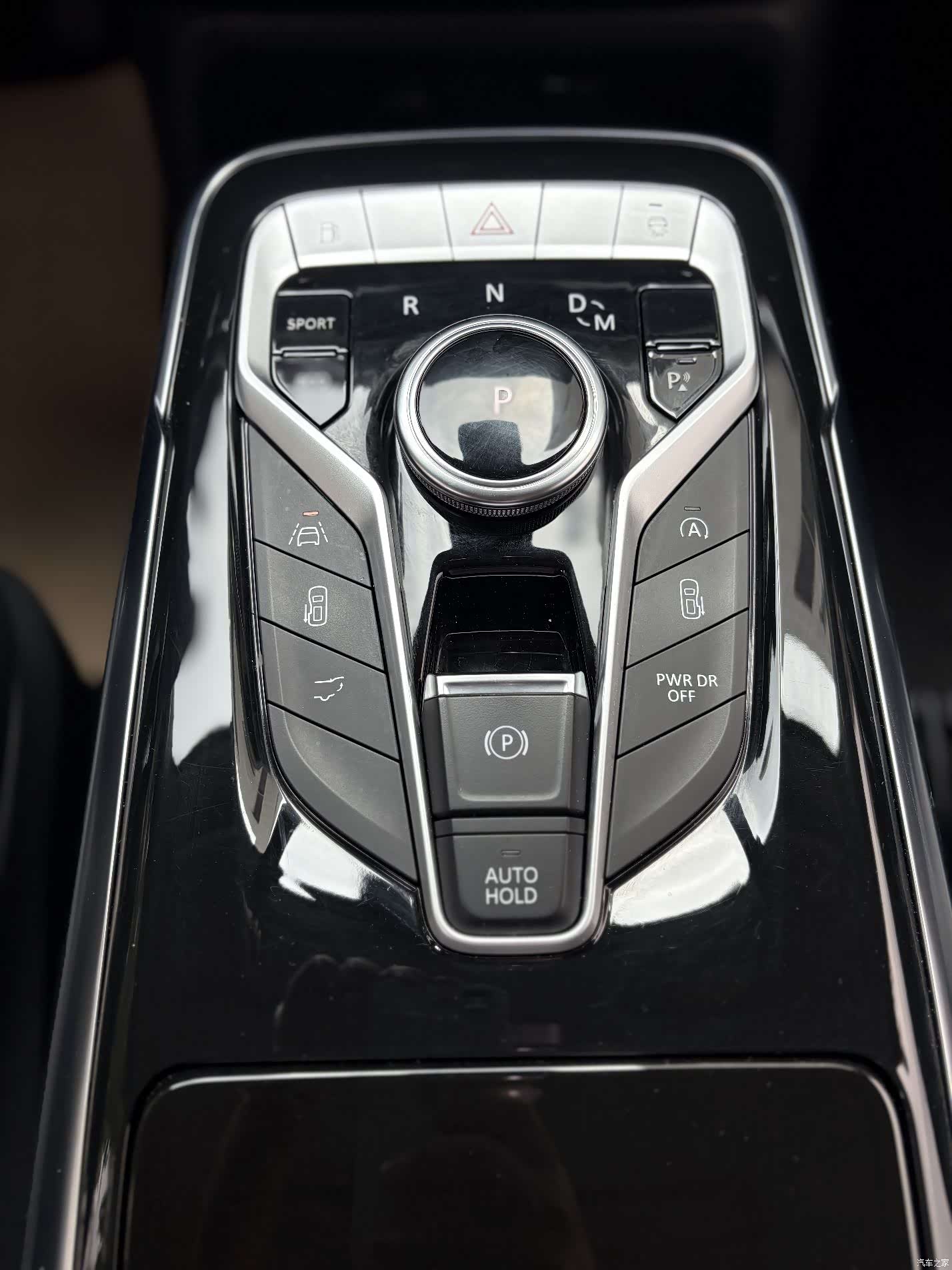 Maxus G20, 2022 11