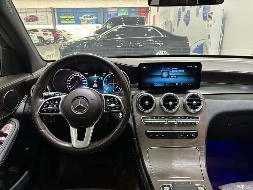 Mercedes-Benz GLC, 2020 14