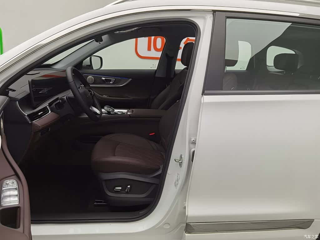 Chery Tiggo 8 Plus, 2024 10