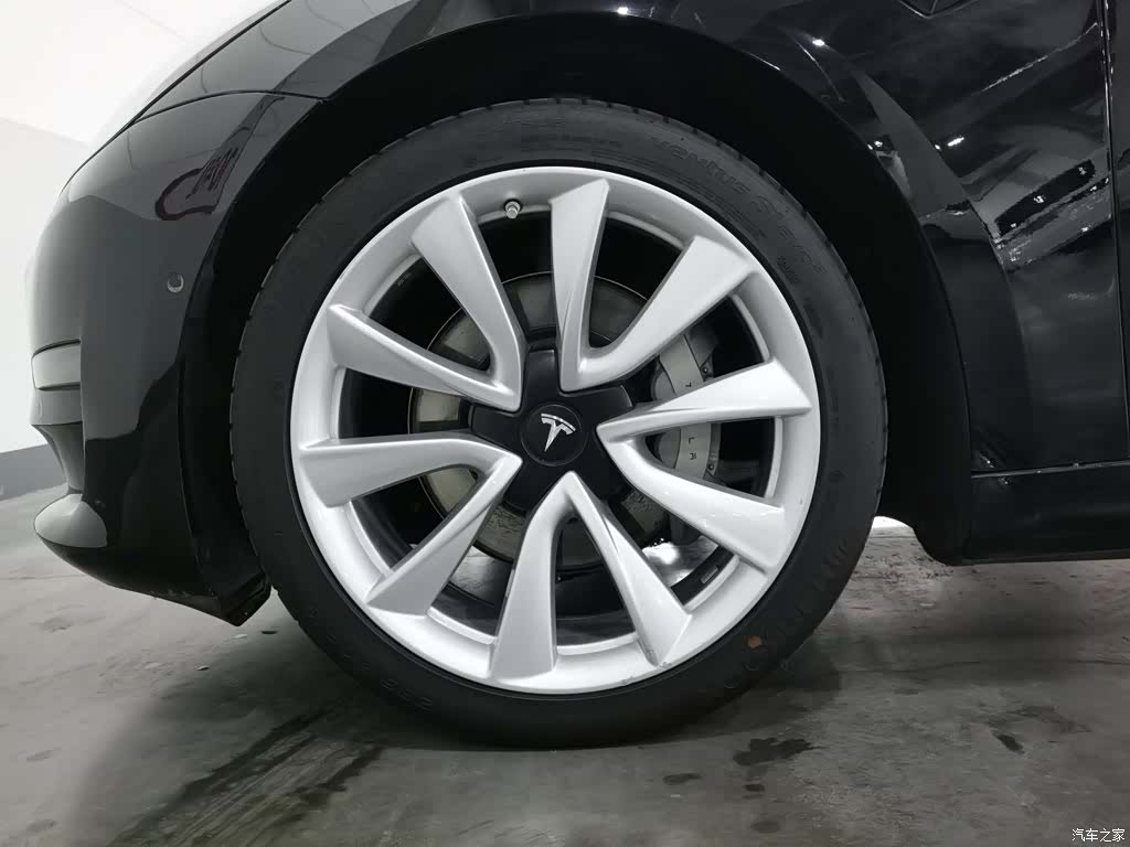 Tesla Model 3, 2020 17