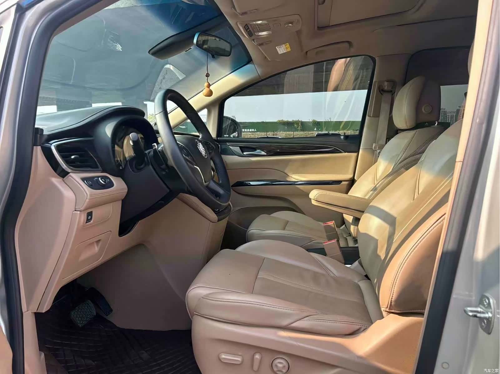 Buick GL8, 2019 10