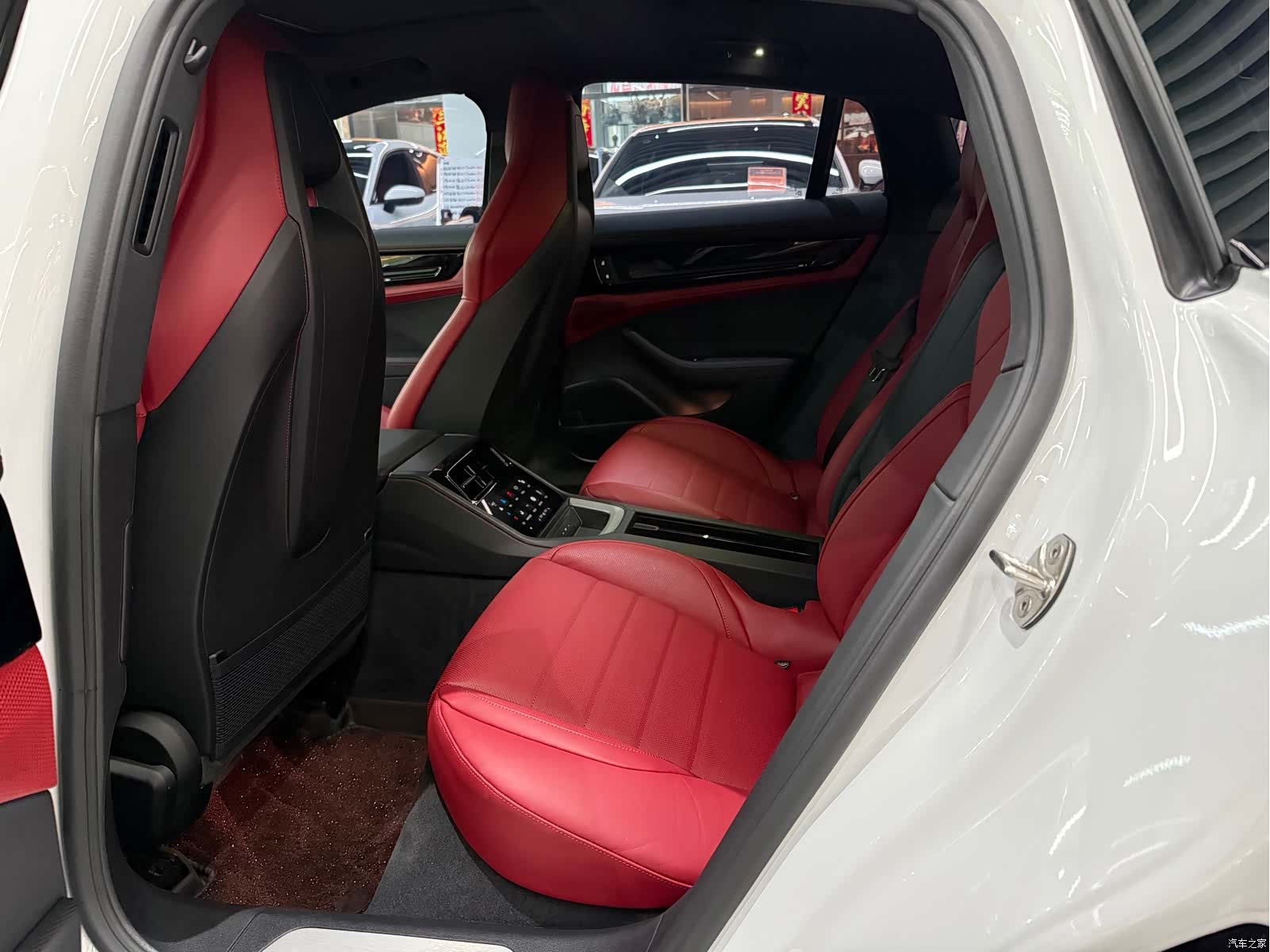 Porsche Panamera, 2025 11