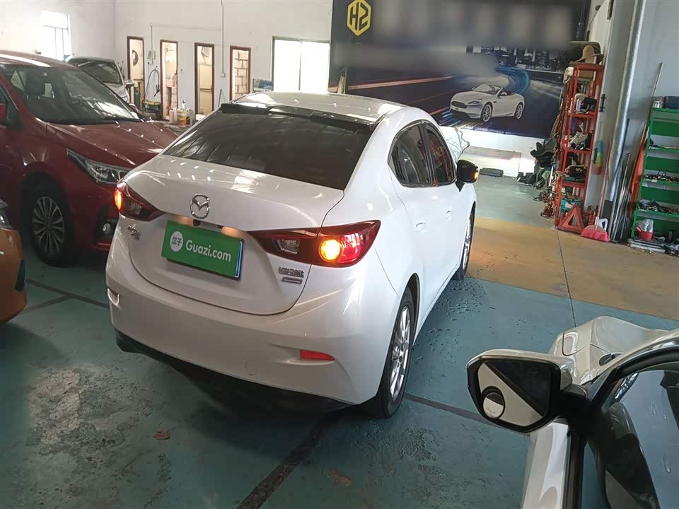Mazda 3 Angkesaila