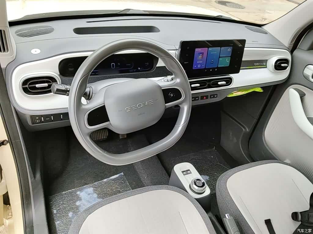 Geely Panda, 2025 10