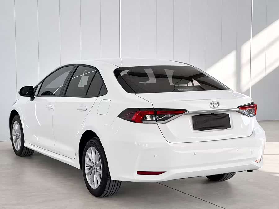 Toyota Corolla 2022, фото 6