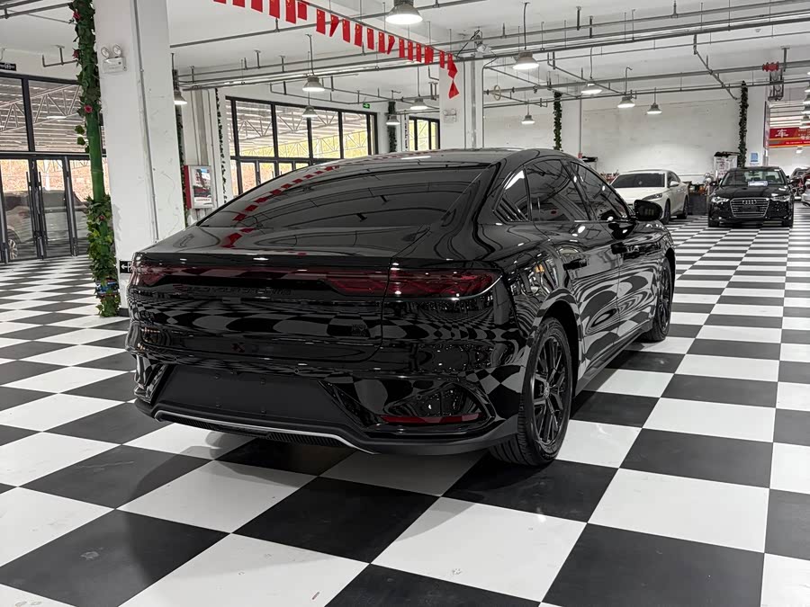 BYD Han 2025, фото 4