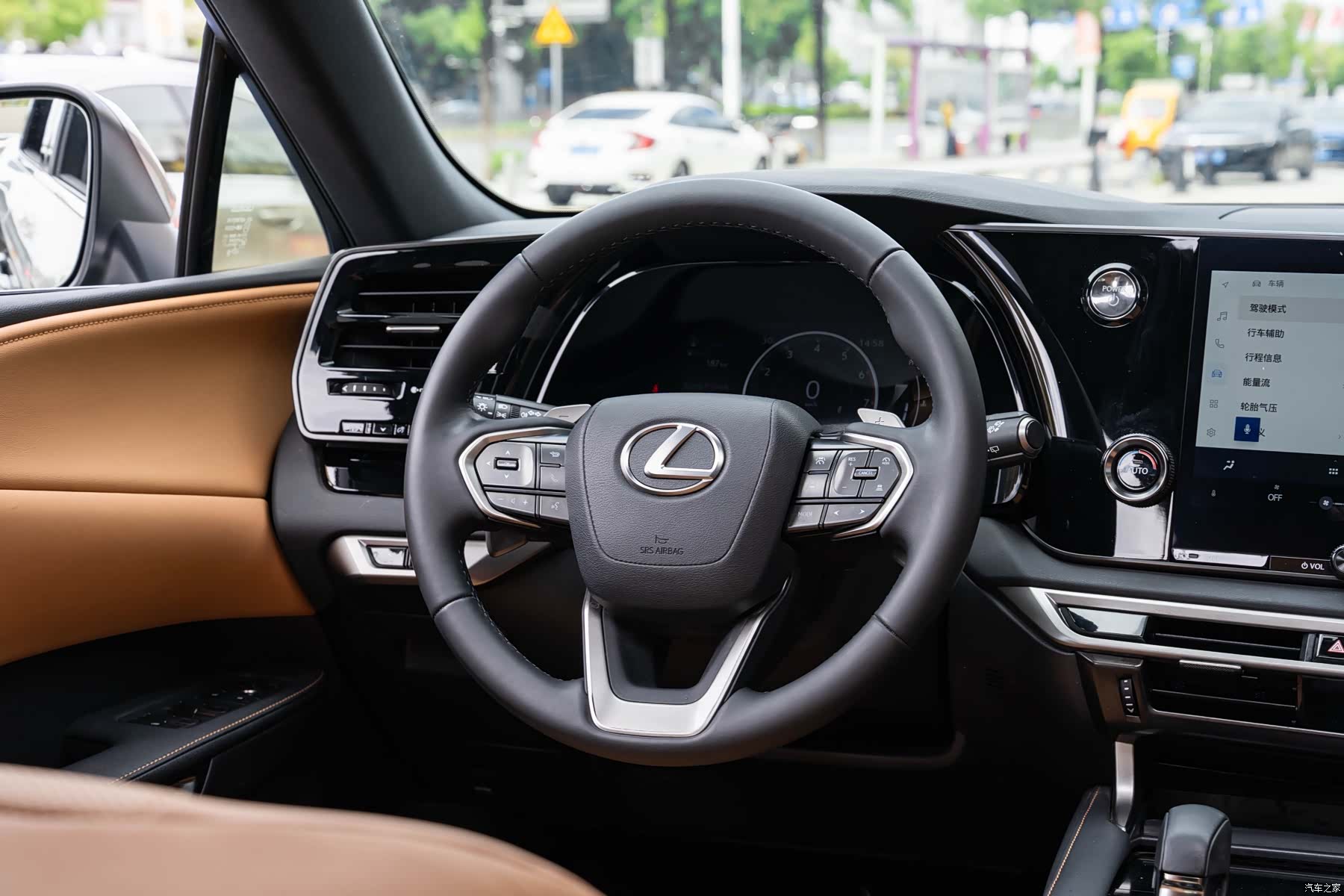 Lexus RX, 2023 14