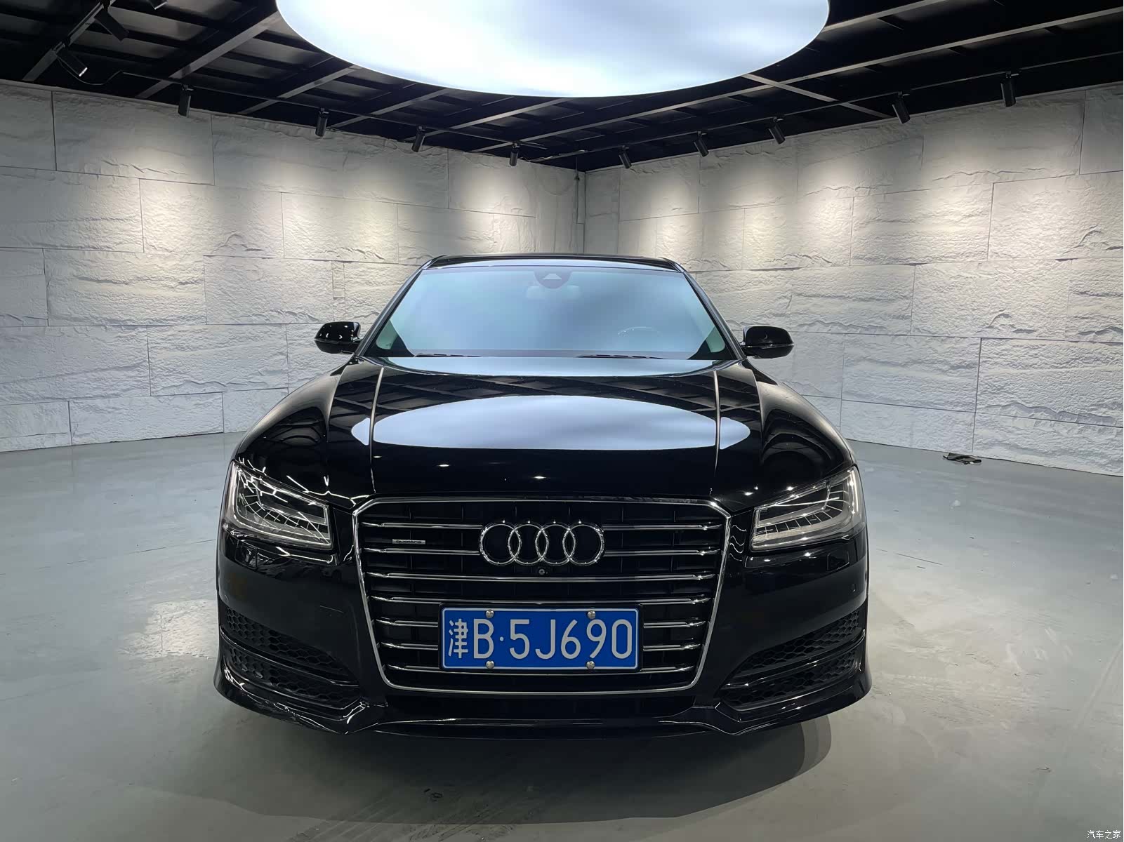 Audi A8L, 2018 2