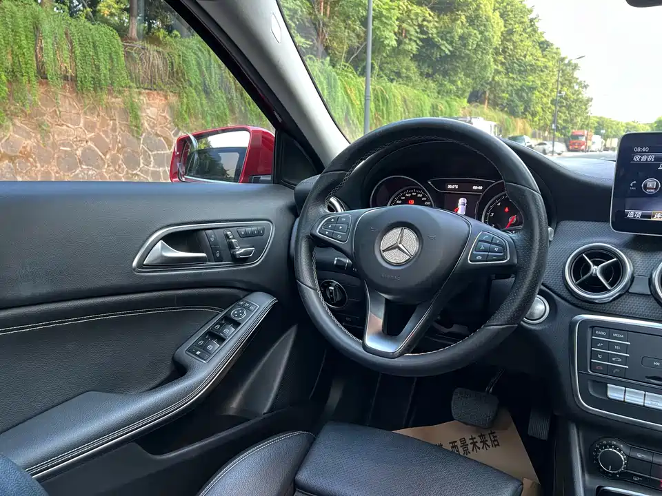 Mercedes-Benz GLA