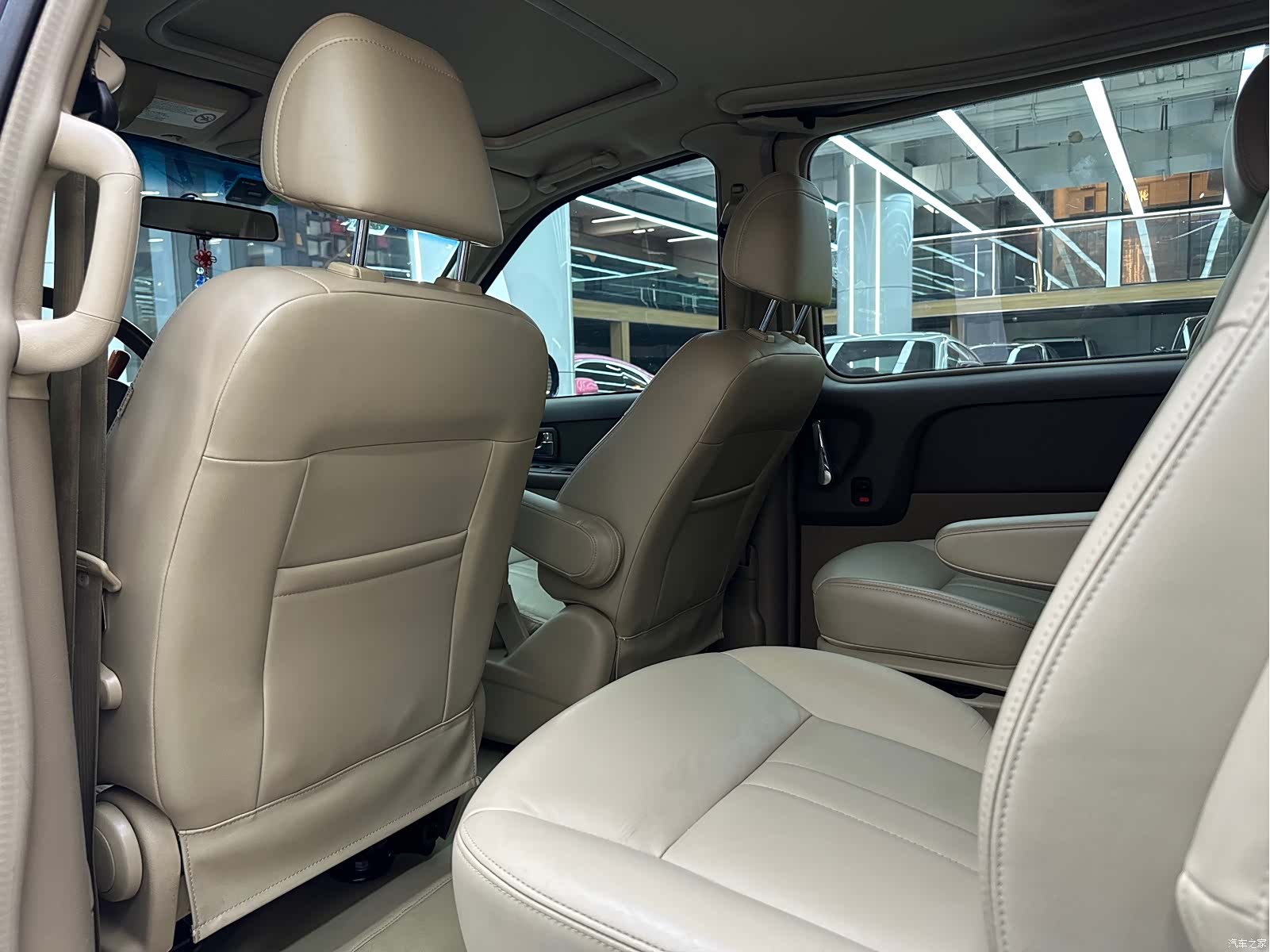 Buick GL8, 2012 12