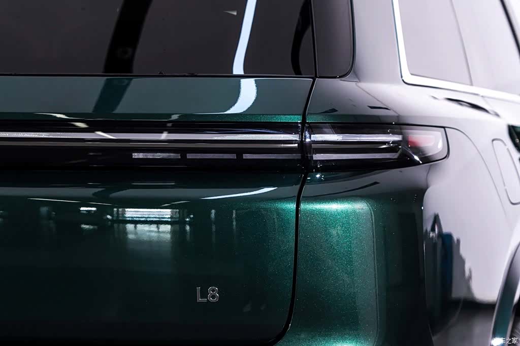 Li Auto L8, 2025 11