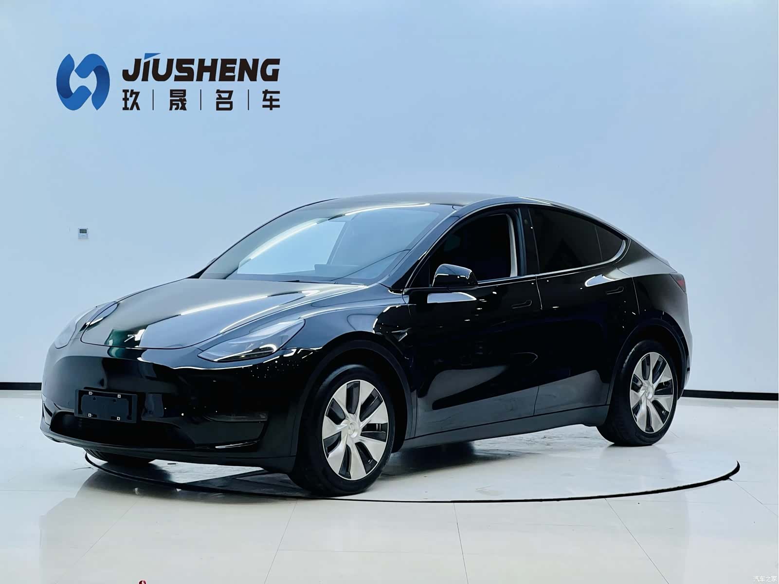 Tesla Model Y, 2021 1