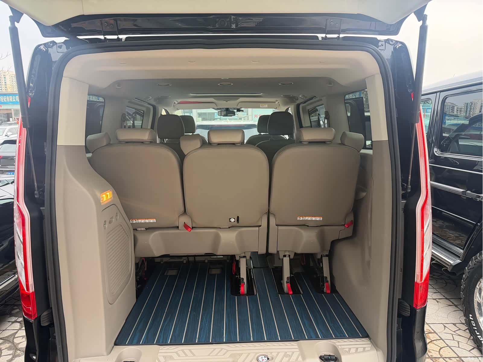 Ford Tourneo, 2018 11
