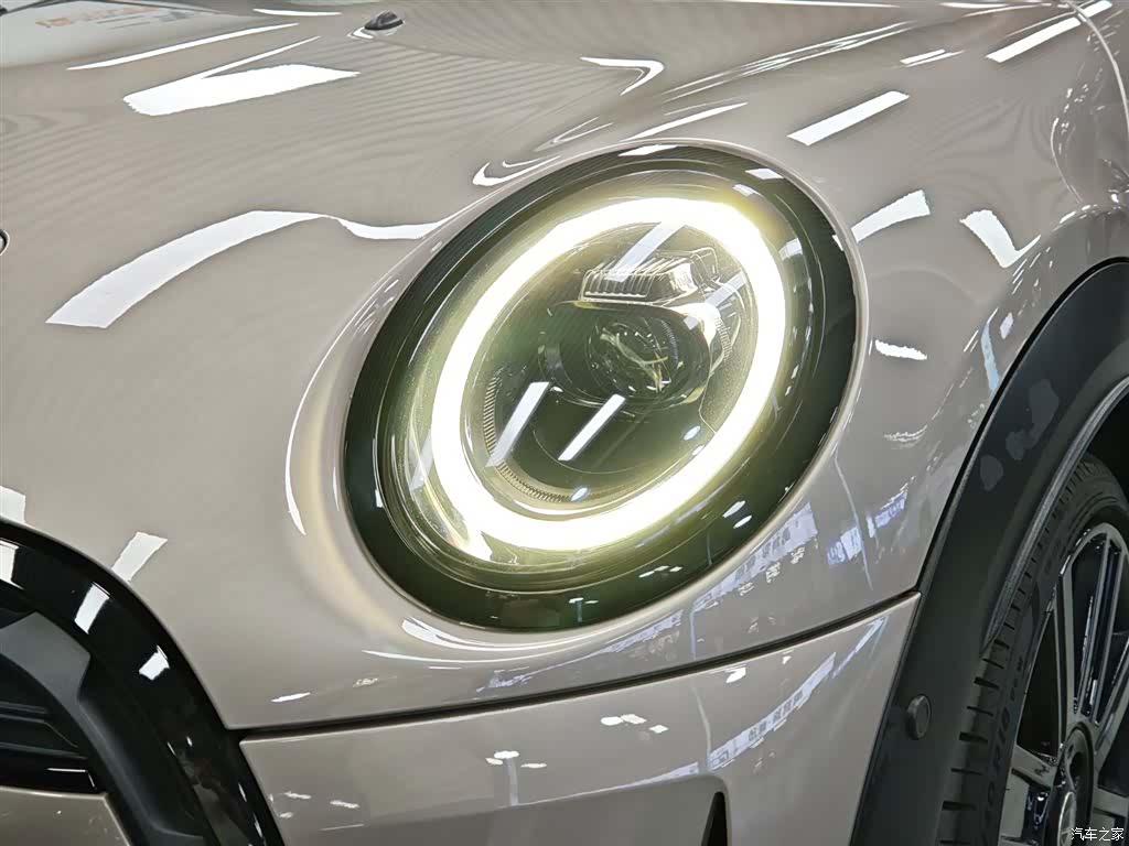 Mini Cooper, 2023 9