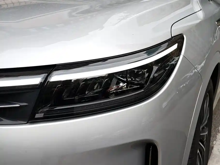 AITO Ask the world M7