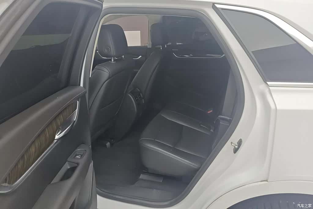 Cadillac XT5, 2018 11