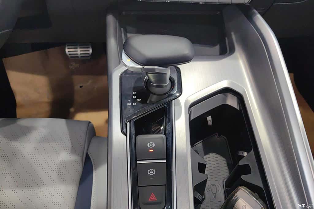 Geely Preface, 2023 16