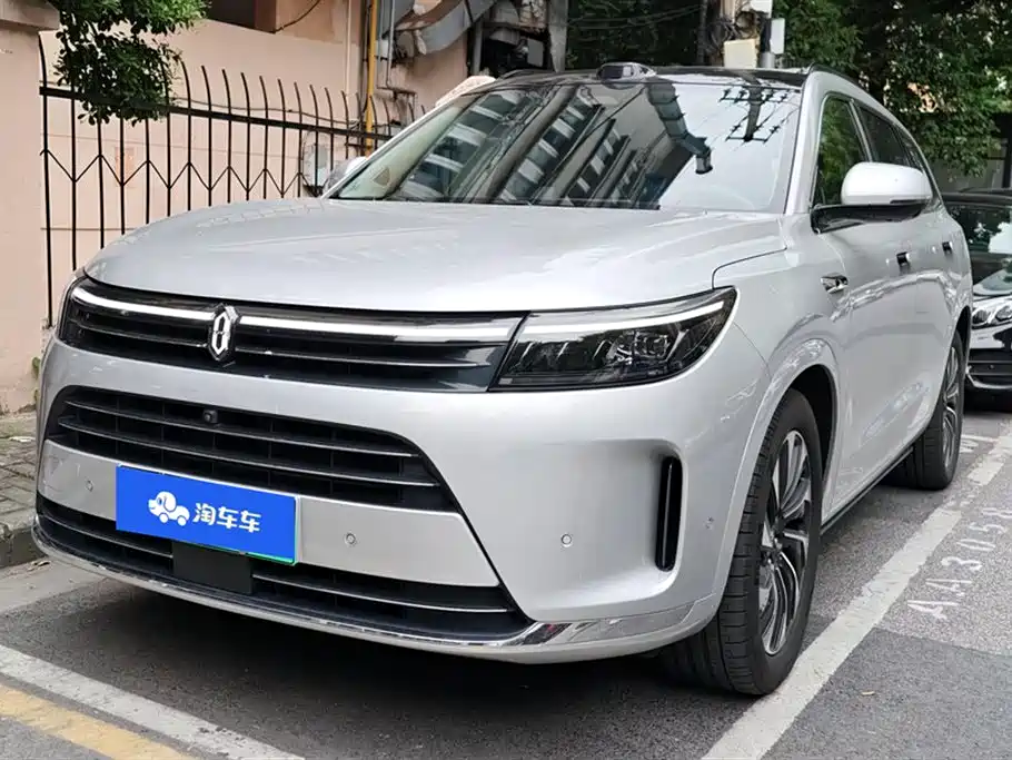 AITO Ask the world M7