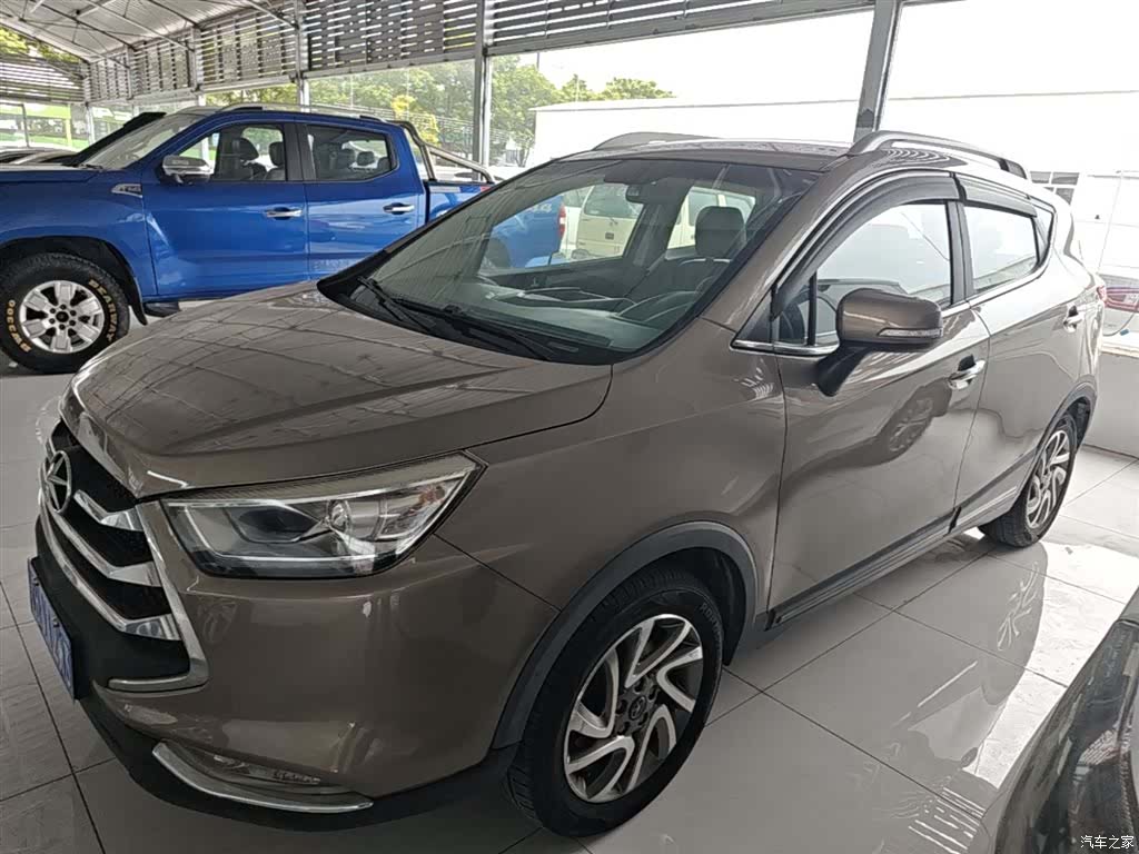 JAC S3, 2015 1