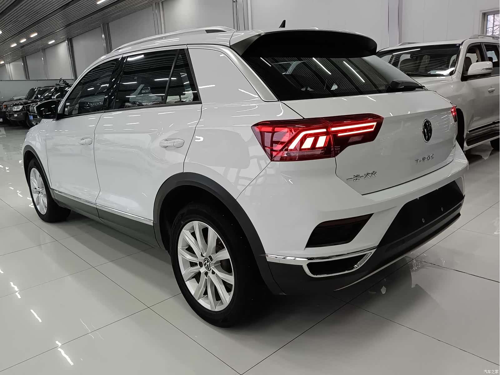 Volkswagen T-ROC, 2023 6
